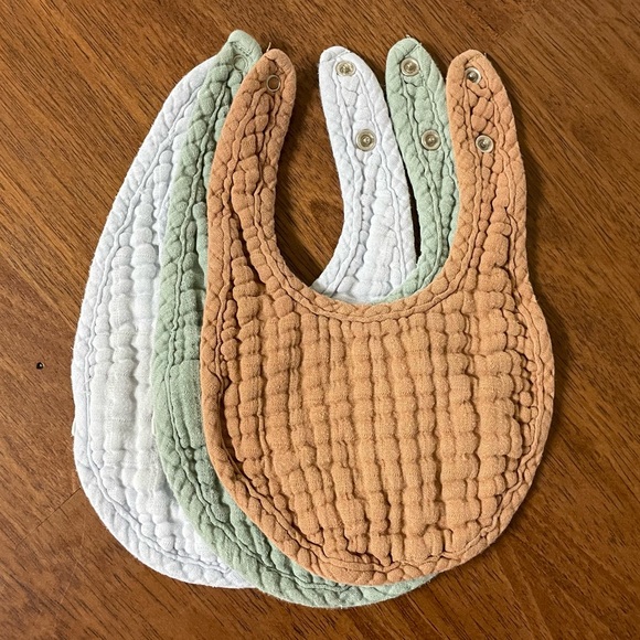 Set of 3 Mushie Cotton Bibs - Picture 1 of 6